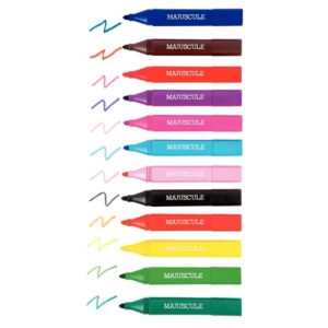 Boite de 12 feutres triangulaires Majuscule assortis