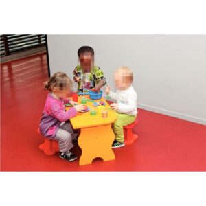 Coin repas table en bois orange + 2 tabourets