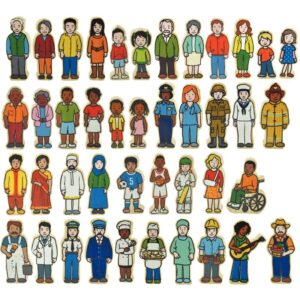 Lot de 42 personnages du monde en bois