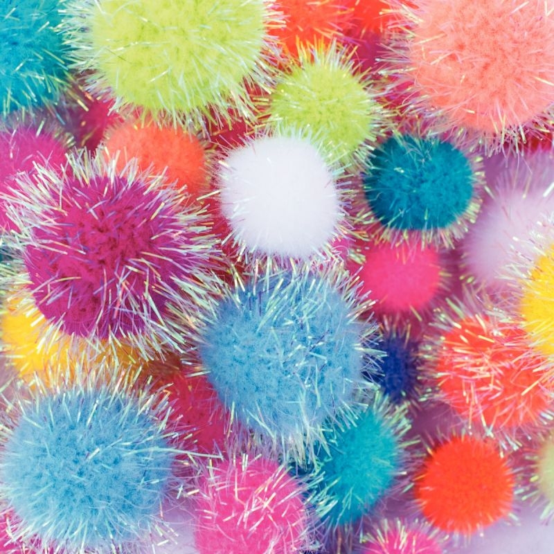 Sachet de 200 pompons irisés, tailles et couleurs assorties