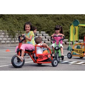 Tricycle 4/8 ans pompier rouge