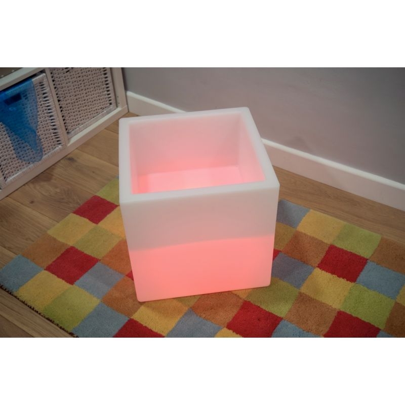 Table lumineuse carrée