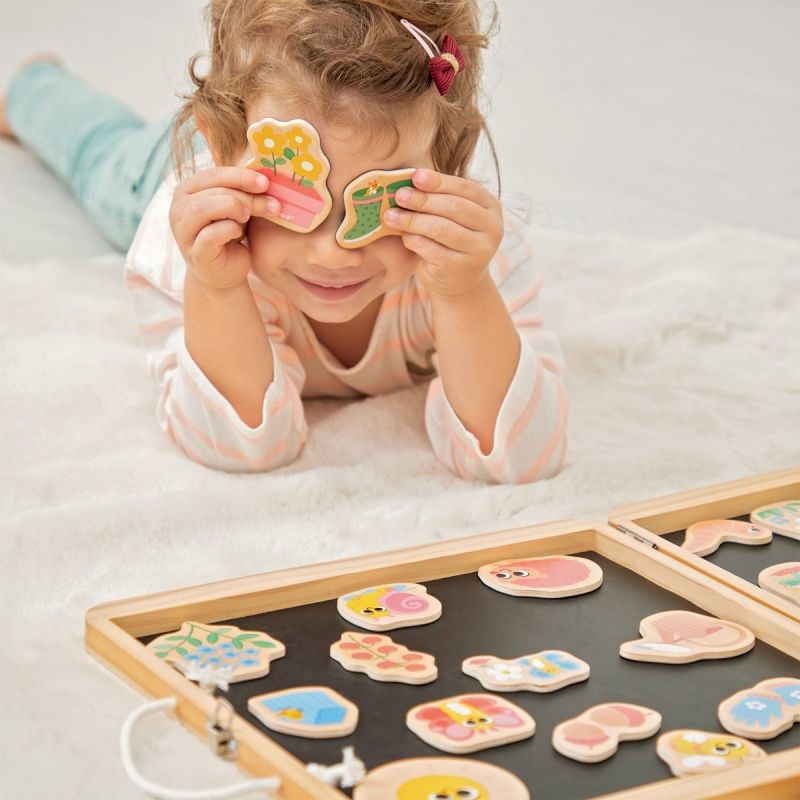 Boite de 24 magnets en bois, le jardin