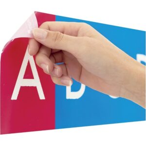 Tracés rugueux muraux, lettres capitales